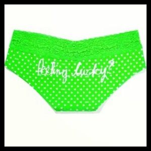 💕ⓅⒾⓃⓀ ⓋⓈ “FEELING LUCKY” Extra Low Rise Hipster Panties NWT💕